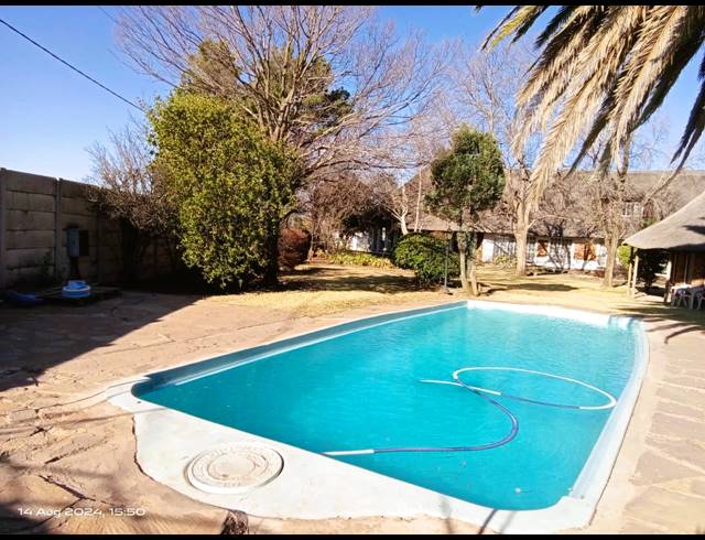 4 BEDROOM HOUSE FOR SALE IN JAMESON PARK